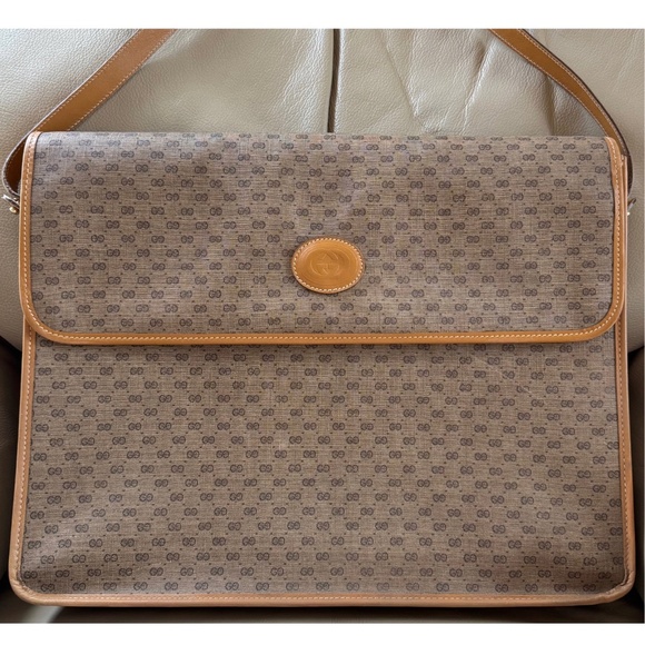 Gucci Handbags - Certified Authentic Vintage Gucci Micro GG Monogram Messenger Laptop Bag, COA